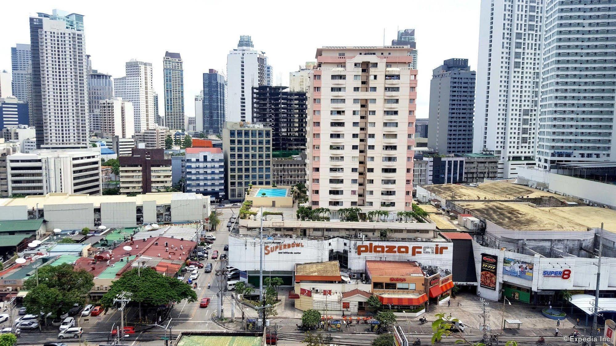 Ntt Hotel Makati Манила Экстерьер фото